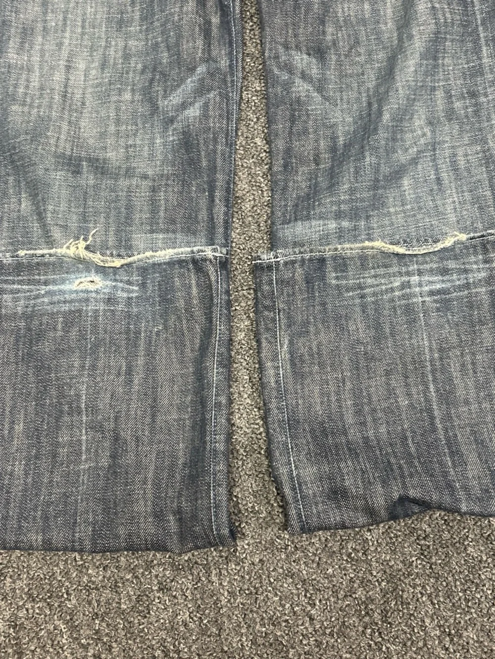 Rock & Republic Men's Dark Indigo Straight-Leg Jeans